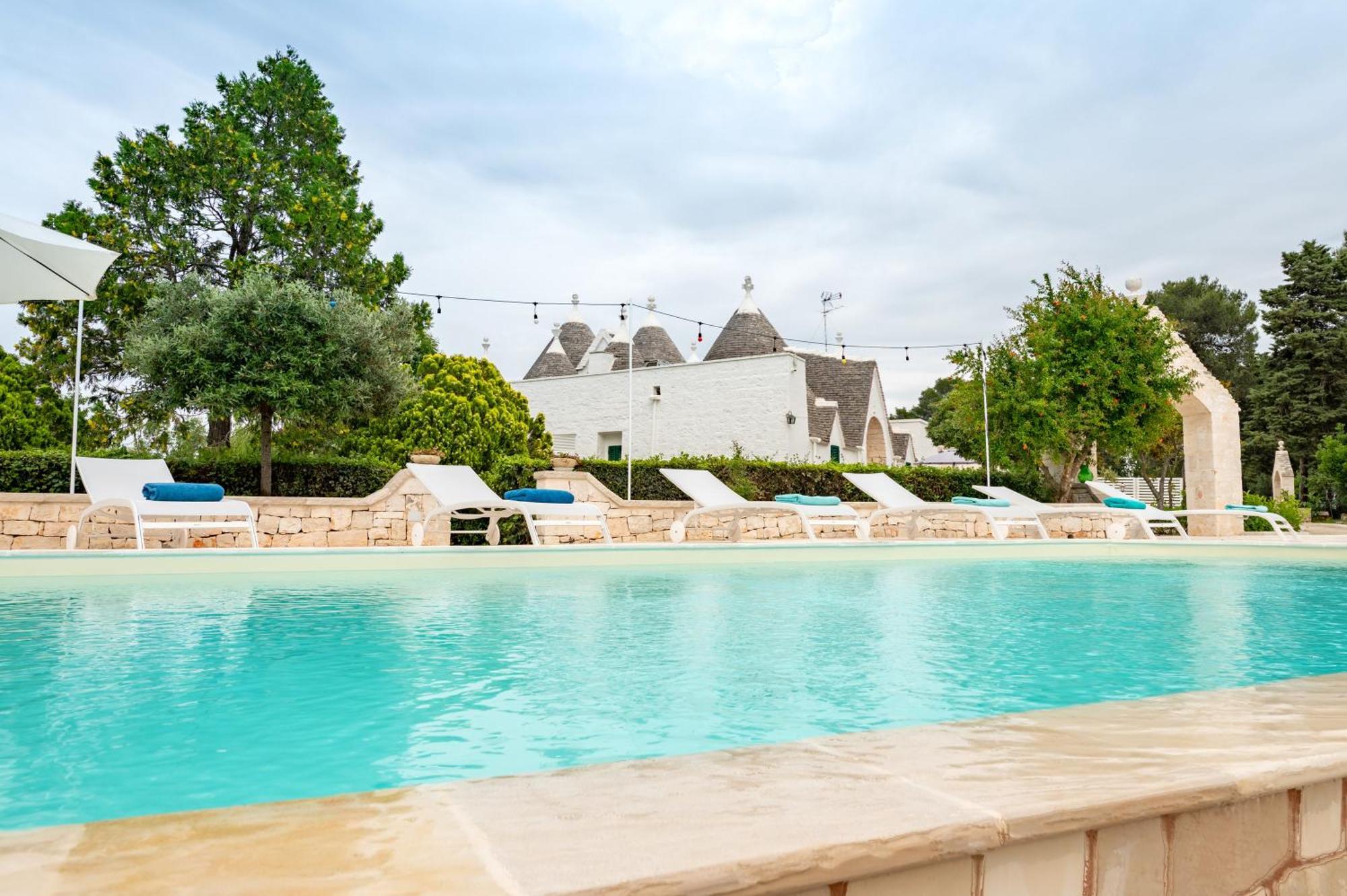 Trullo Degli Anelli In Masseria Cisternino Εξωτερικό φωτογραφία
