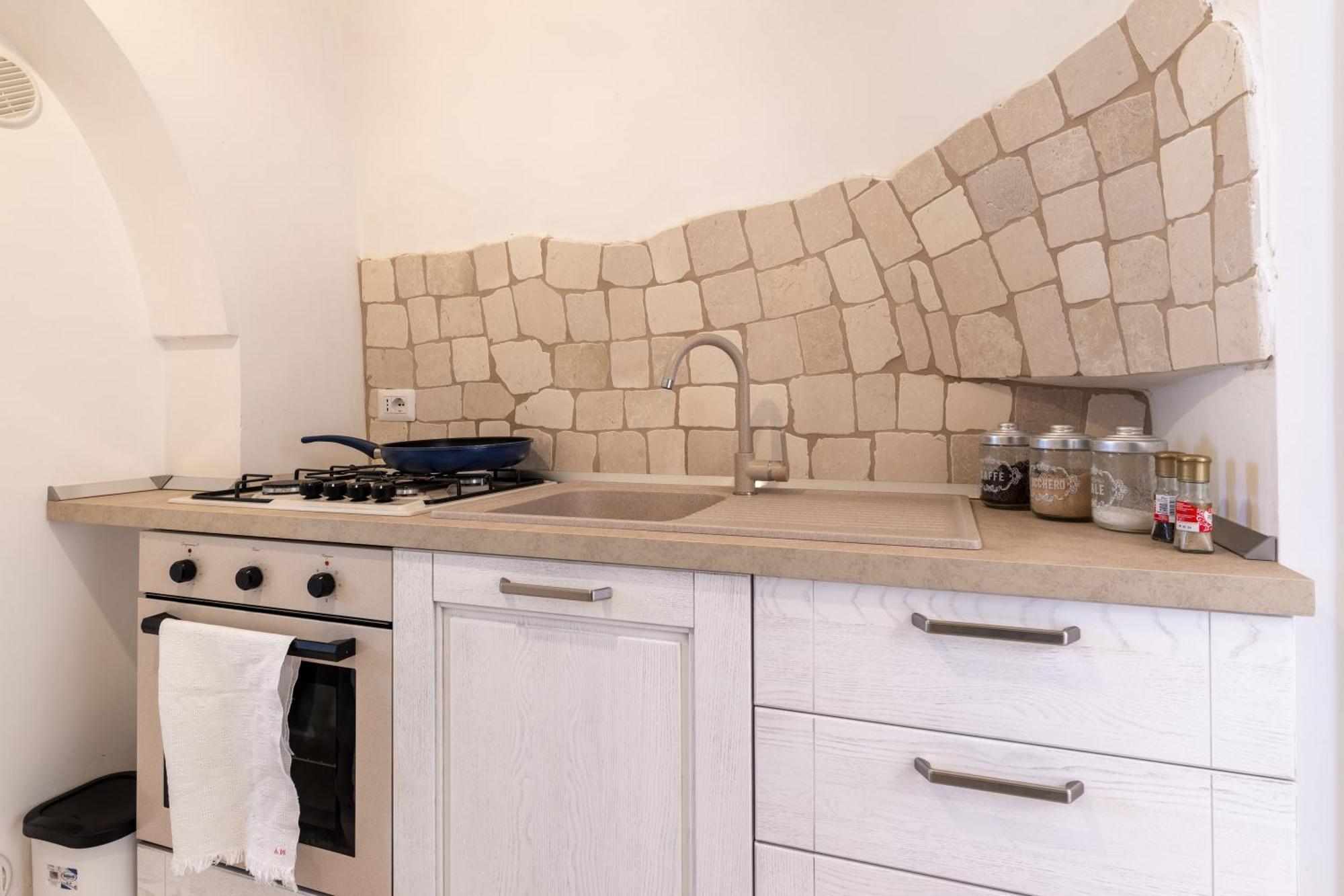 Trullo Degli Anelli In Masseria Cisternino Εξωτερικό φωτογραφία