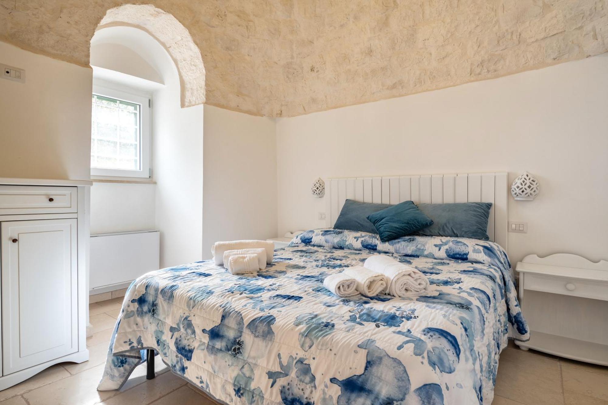 Trullo Degli Anelli In Masseria Cisternino Εξωτερικό φωτογραφία